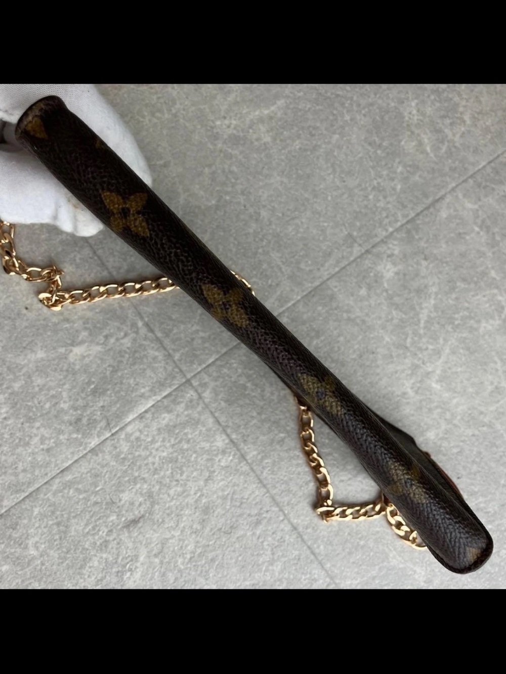 Louis Vuitton Brown Monogram Crossbody with Gold Chain - Picture 4 of 13